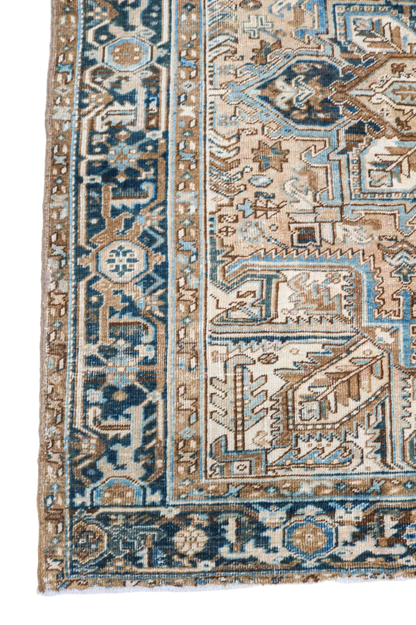 Antique Persian Heriz Rug 220x190 cm, circa 1930