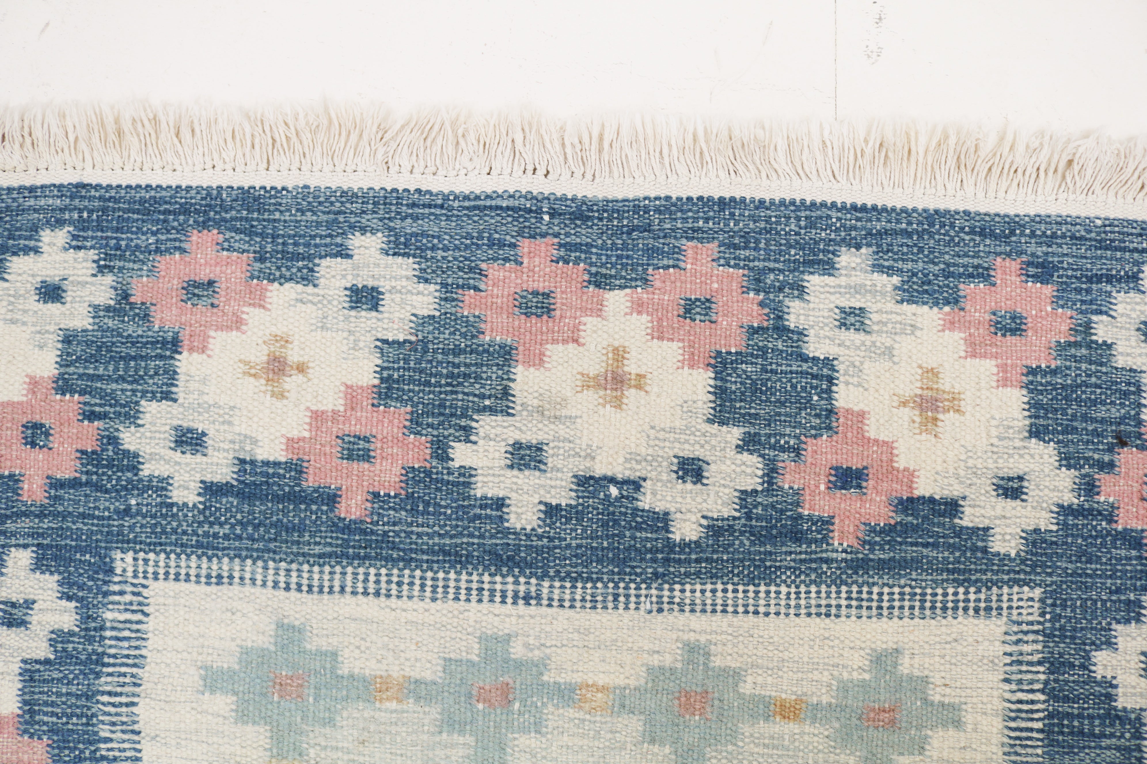 Vintage Swedish kilim rug 188 × 137 cm, handwoven wool Scandinavian flatweave 8