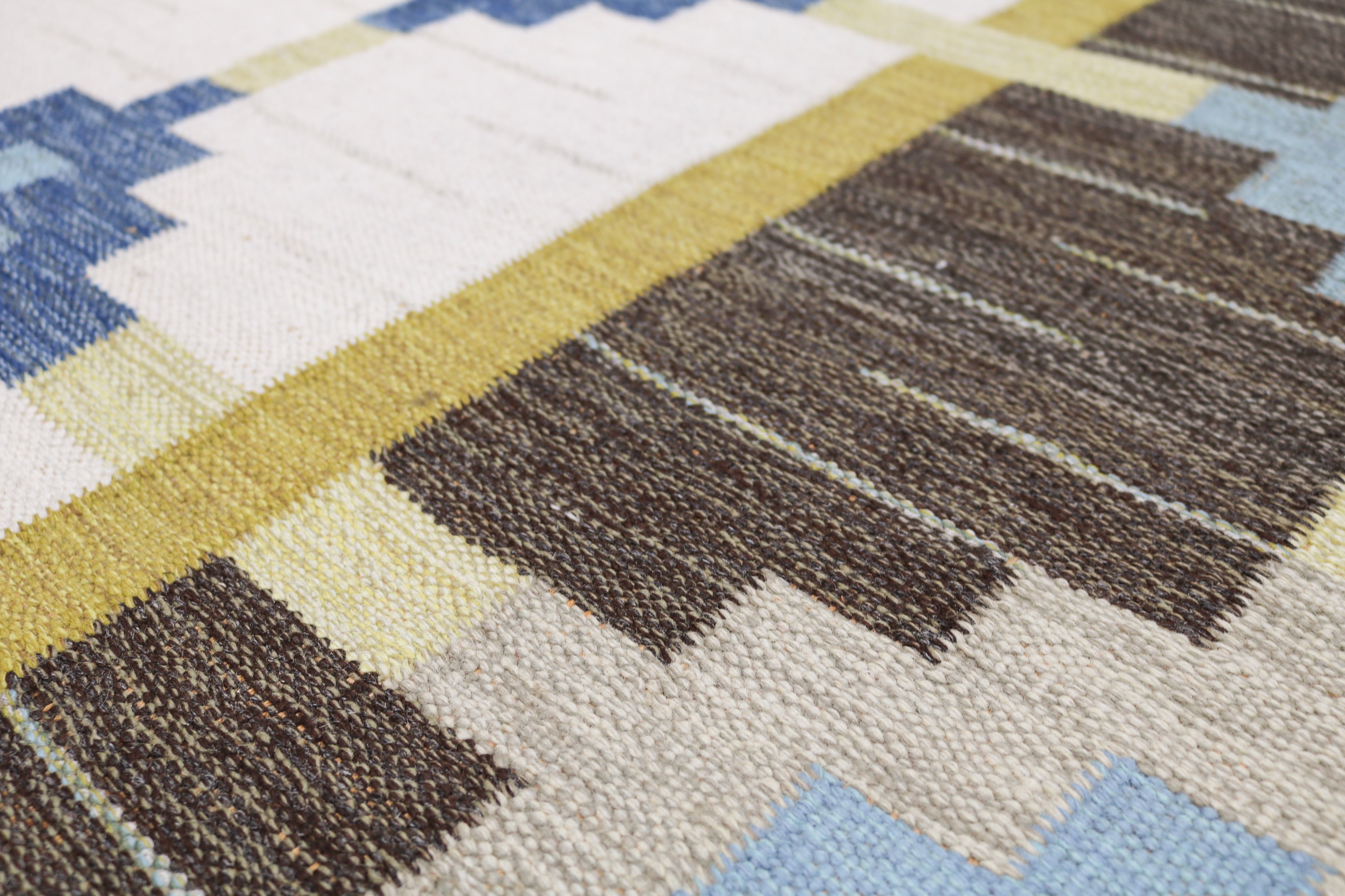 Vintage Swedish kilim rug 188 × 137 cm, handwoven wool Scandinavian flatweave 8