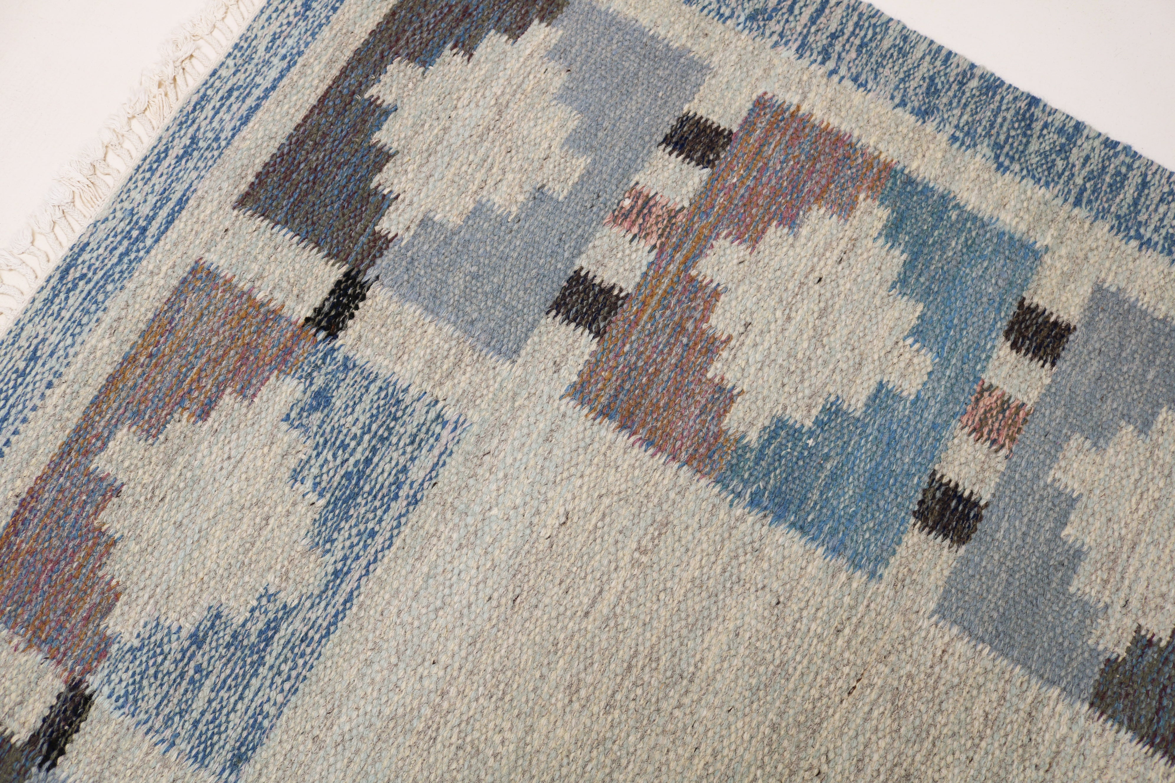 Vintage Swedish kilim rug 188 × 137 cm, handwoven wool Scandinavian flatweave 9