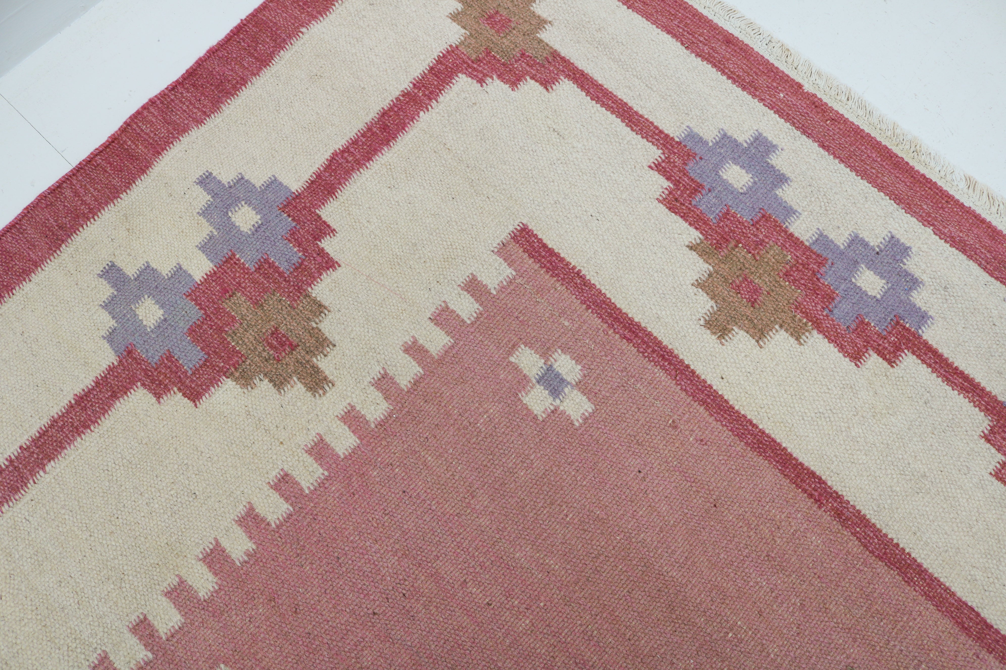 Vintage Swedish kilim rug 188 × 137 cm, handwoven wool Scandinavian flatweave 9