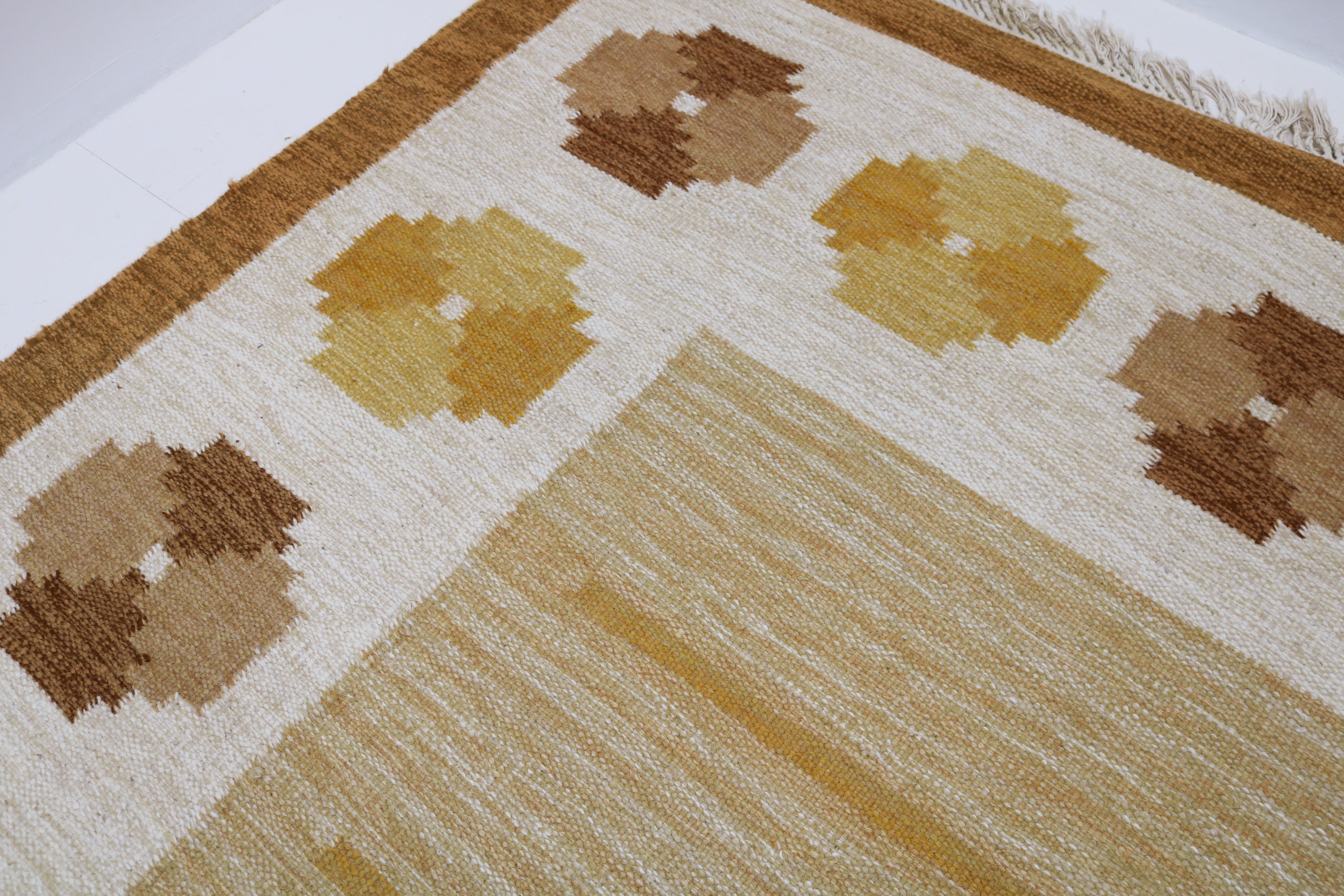 Vintage Swedish kilim rug 188 × 137 cm, handwoven wool Scandinavian flatweave 6