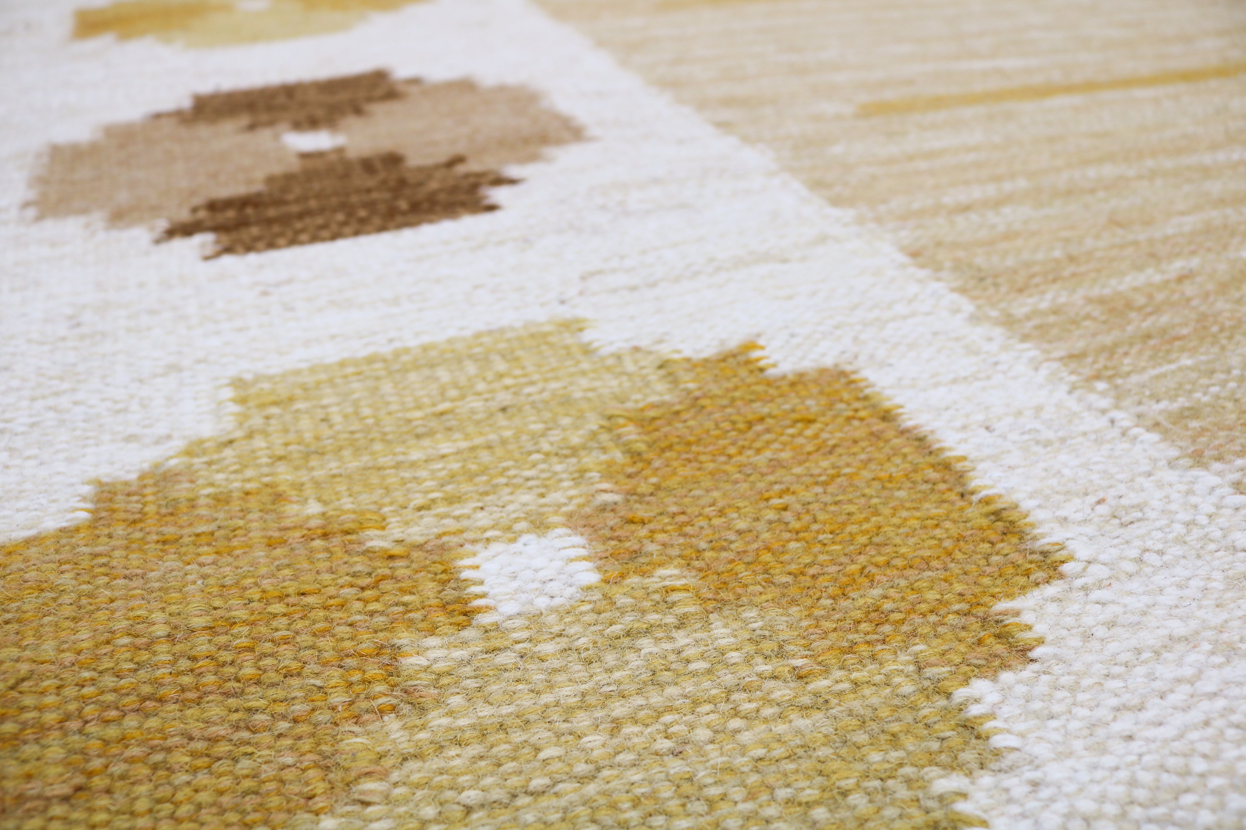 Vintage Swedish kilim rug 188 × 137 cm, handwoven wool Scandinavian flatweave 10