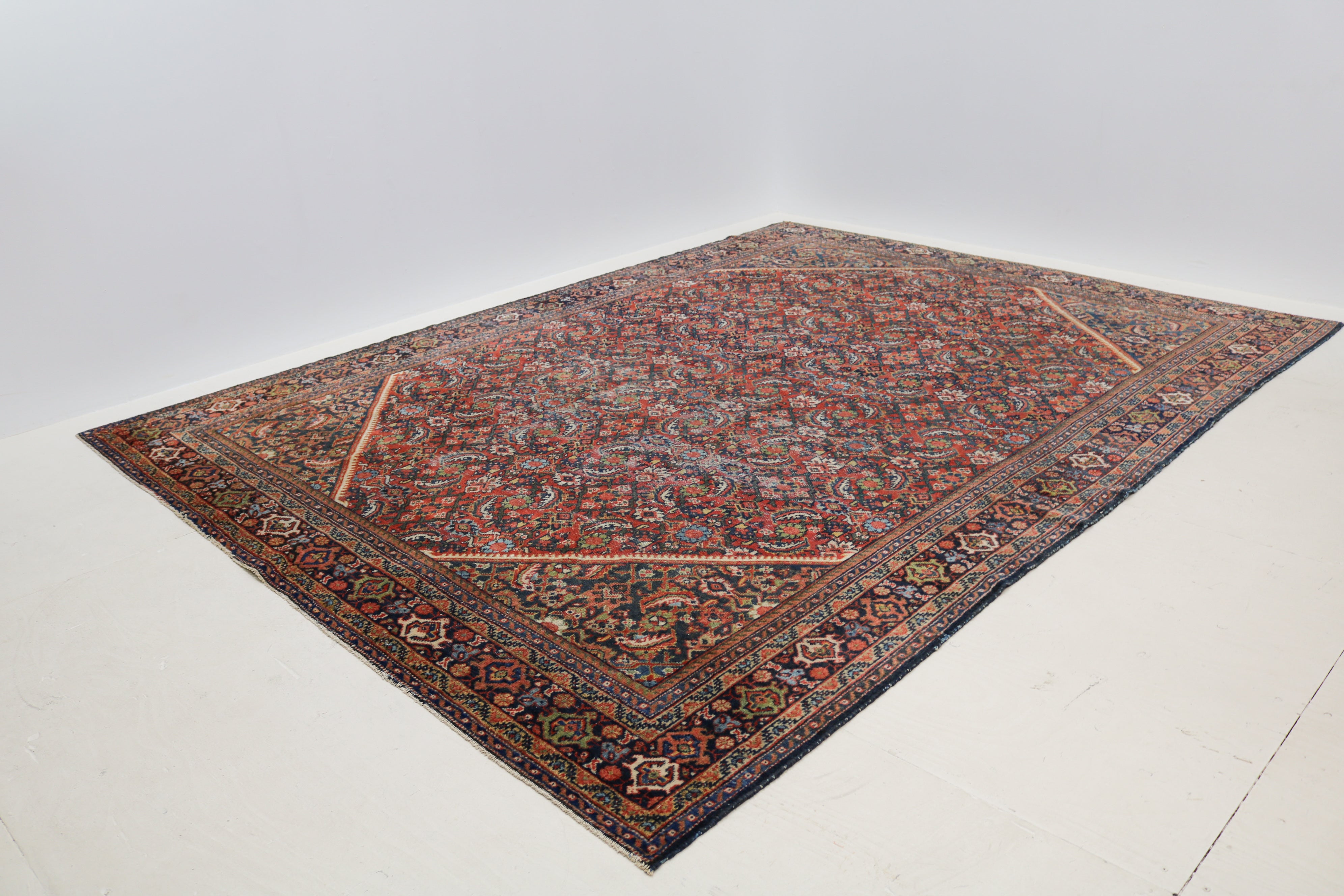 Antique Persian Mahal rug 380 × 278 cm, hand-knotted in wool, circa 1920