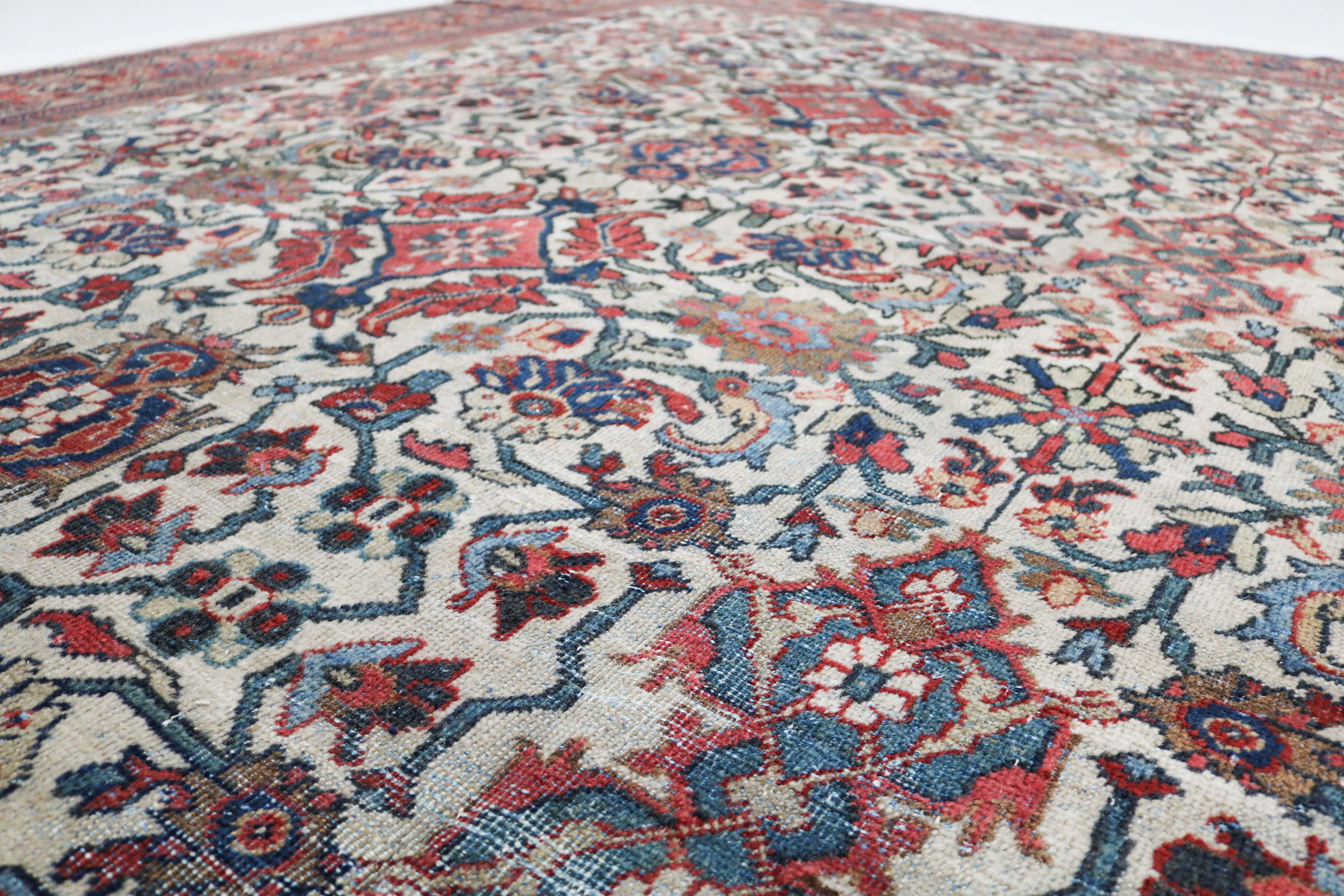 Antique Persian Mahal rug 350 × 256 cm, hand-knotted in wool, circa 1920