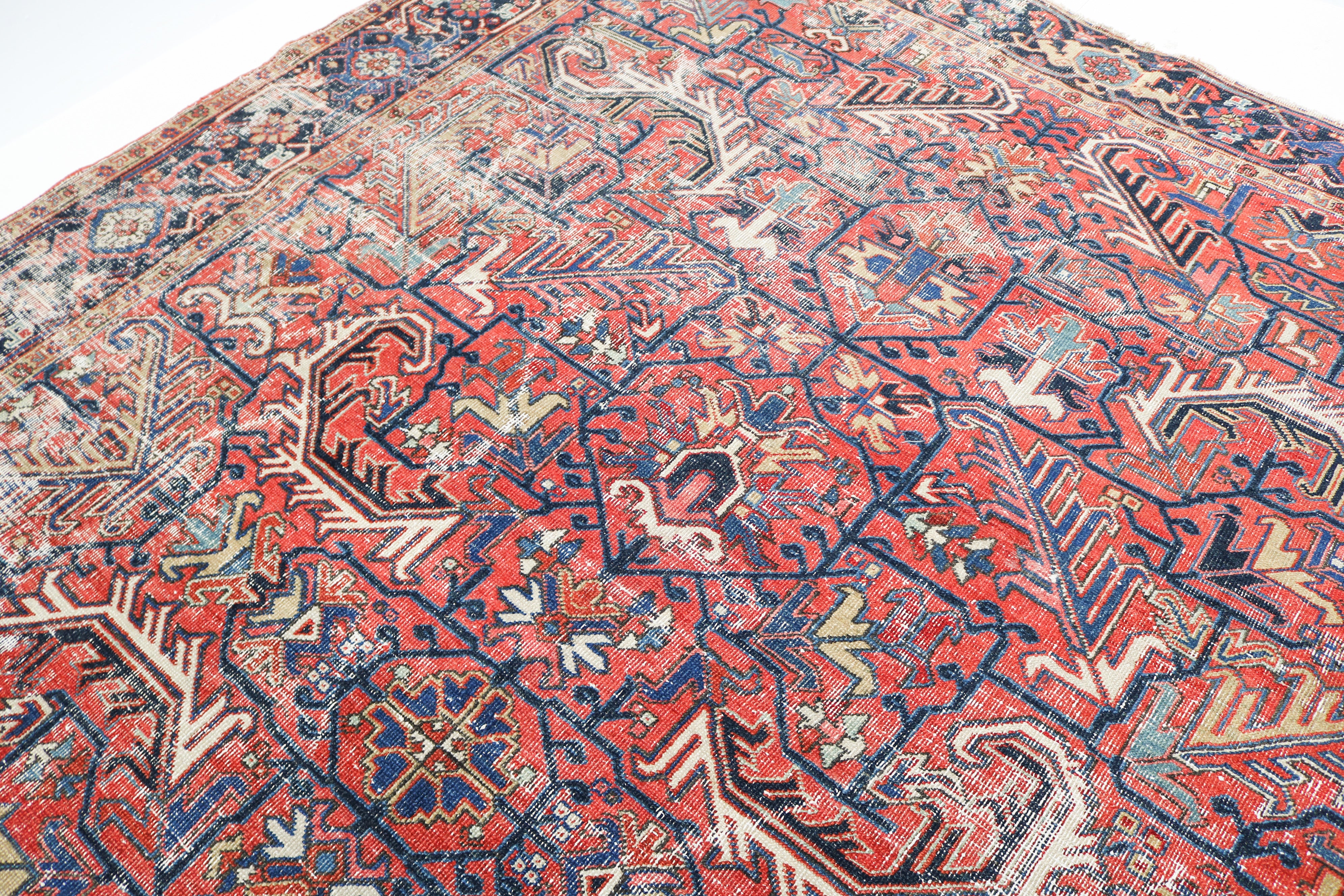 Antique Persian Heriz rug 303 × 225 cm, hand-knotted in wool, circa 1920