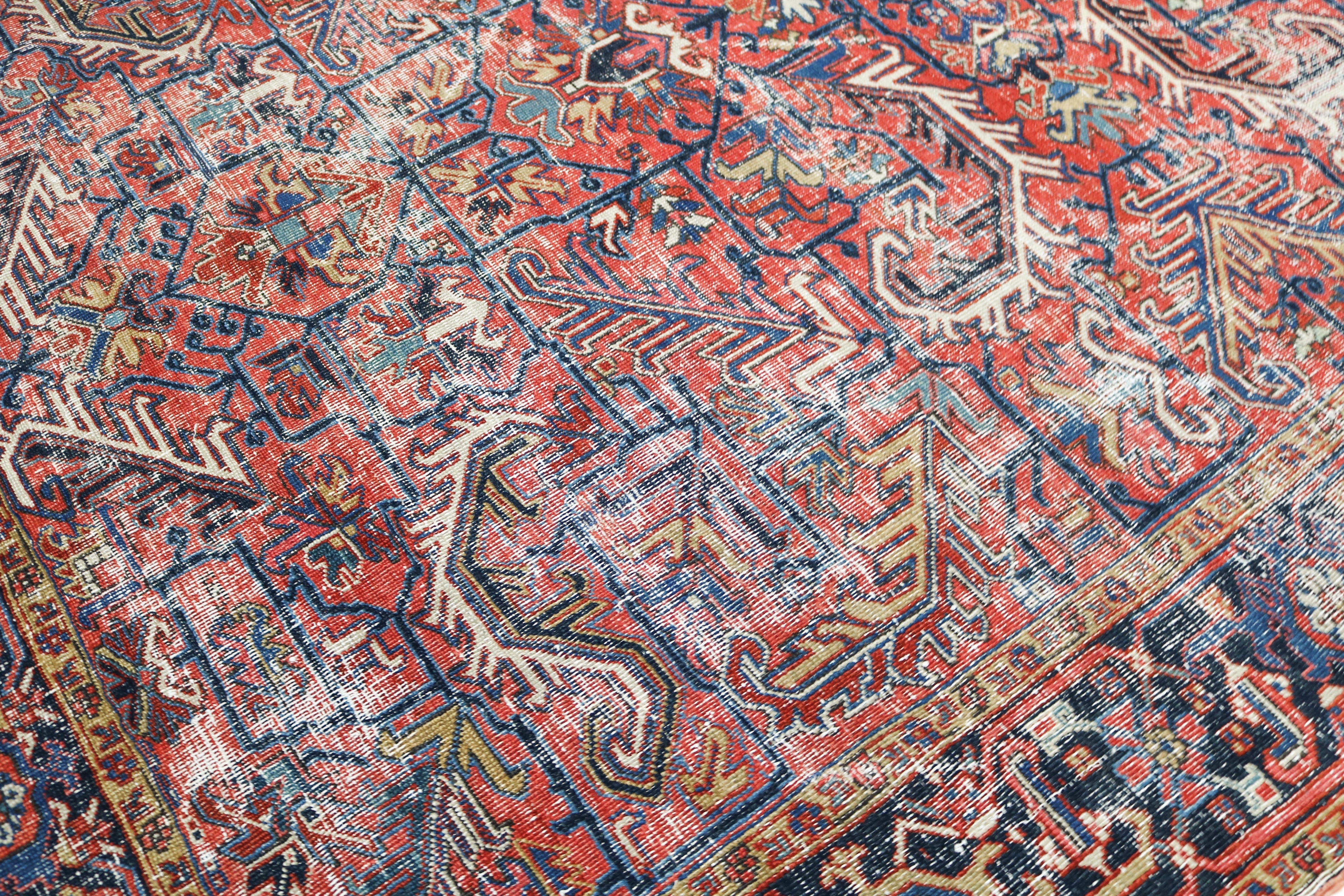 Antique Persian Heriz rug 303 × 225 cm, hand-knotted in wool, circa 1920