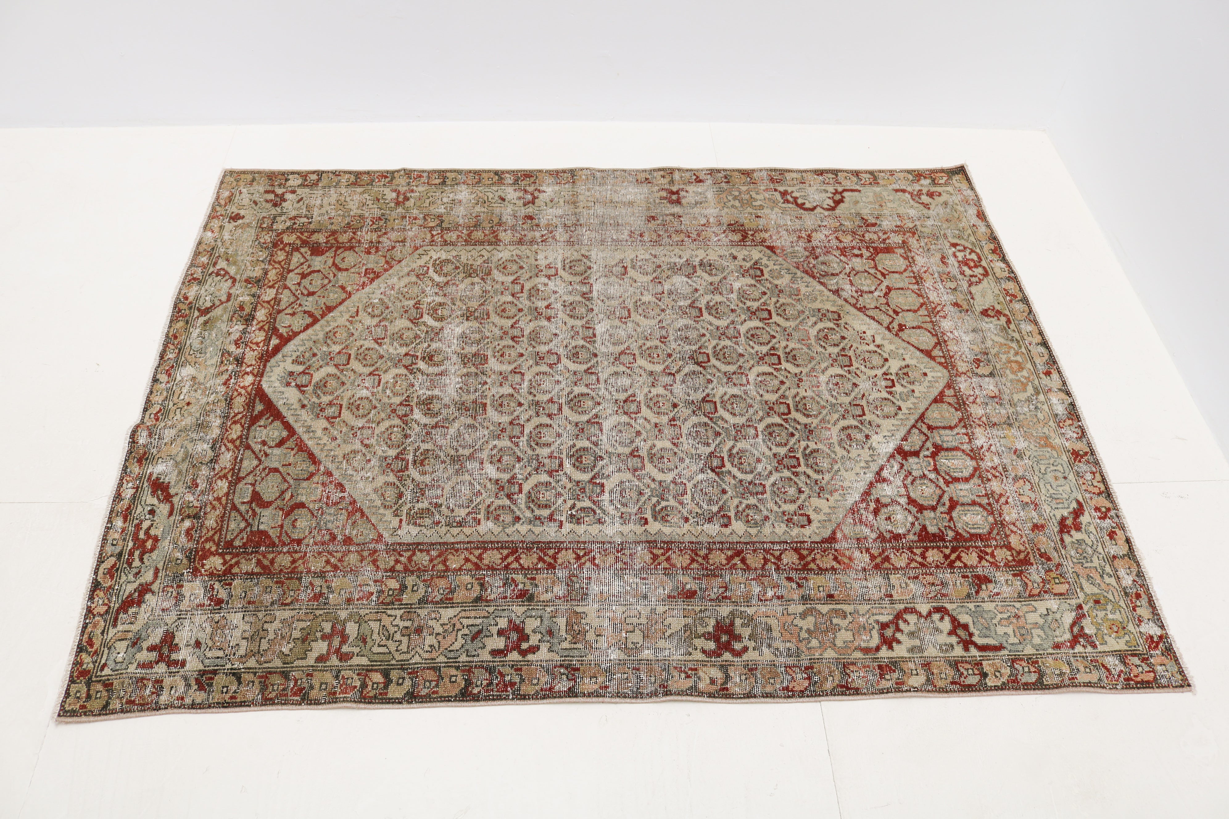 Antique Malayer wool rug with traditional Persian pattern and naturally aged patina