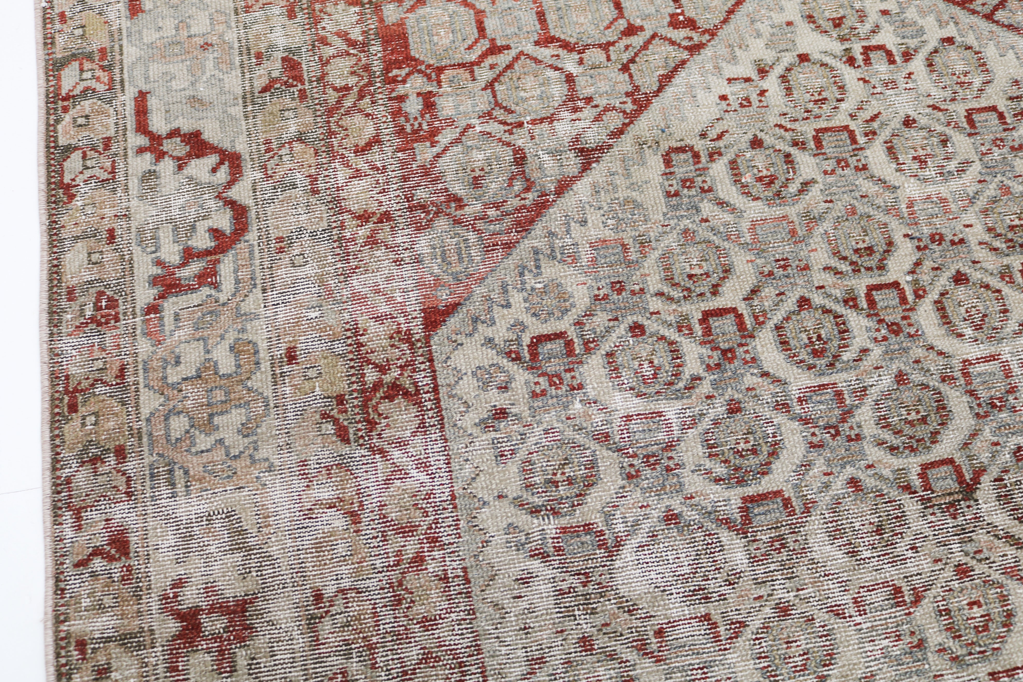 Antique Persian Malayer rug circa 1920, hand-knotted in wool with naturally worn pile and muted colours