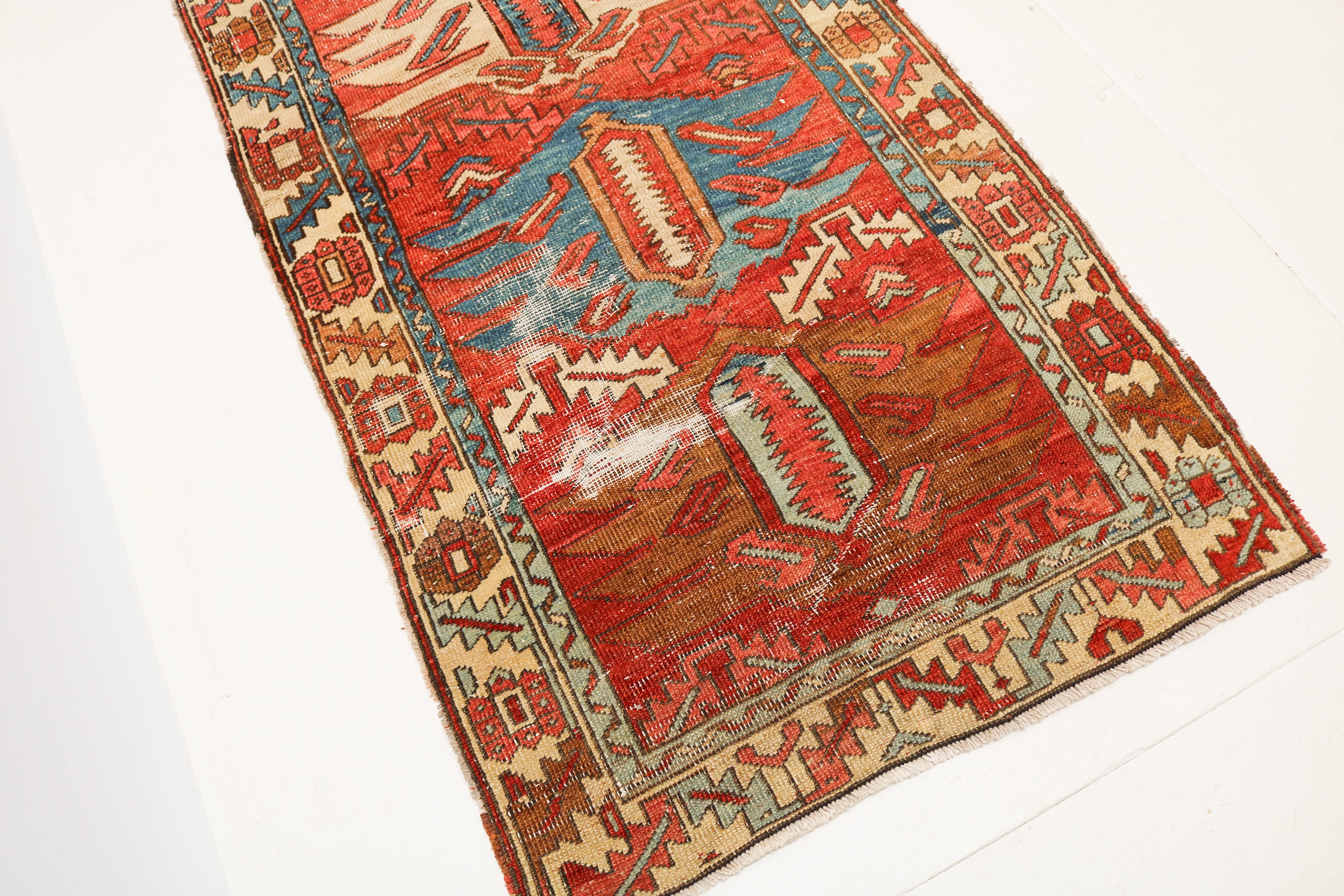 Antique Persian Bakhshayesh Runner 311 × 80 cm circa 1890