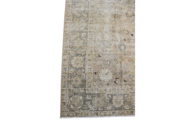Antique Persian Tabriz carpet 342x246 cm, circa 1930