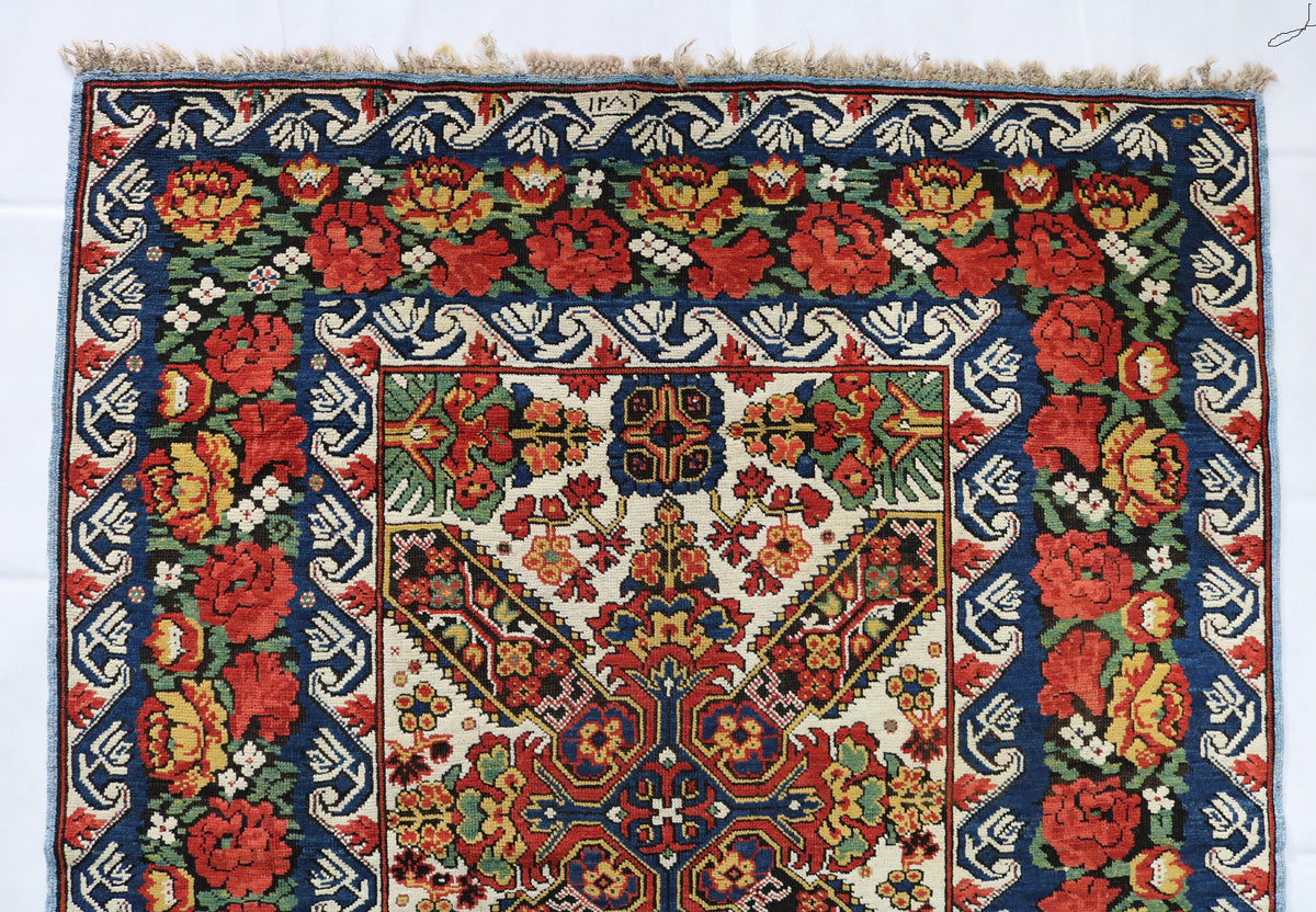 Detailed view of central section with geometric medallion and surrounding floral design