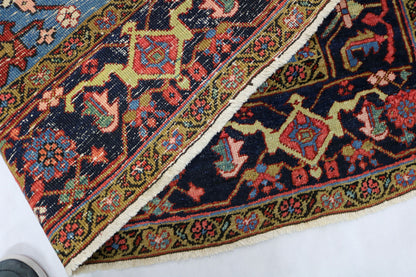 Antique Persian Heriz rug - Hakiemie Rug Gallery