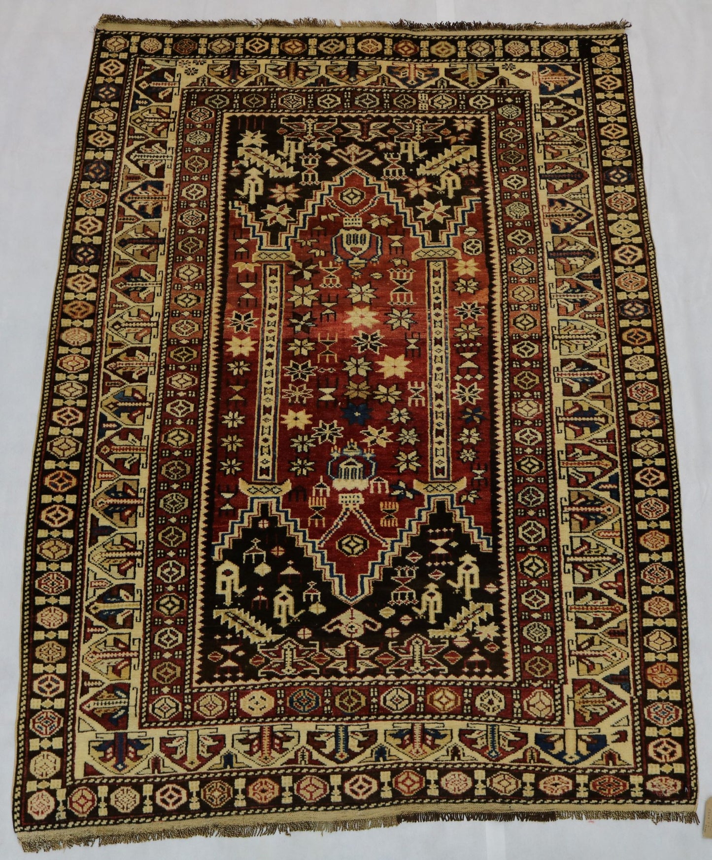 Antique Caucasian Shirwan rug - Hakiemie Rug Gallery