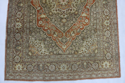 Wonderful Old Antique Haj-Jalili Tabriz rug - Hakiemie Rug Gallery