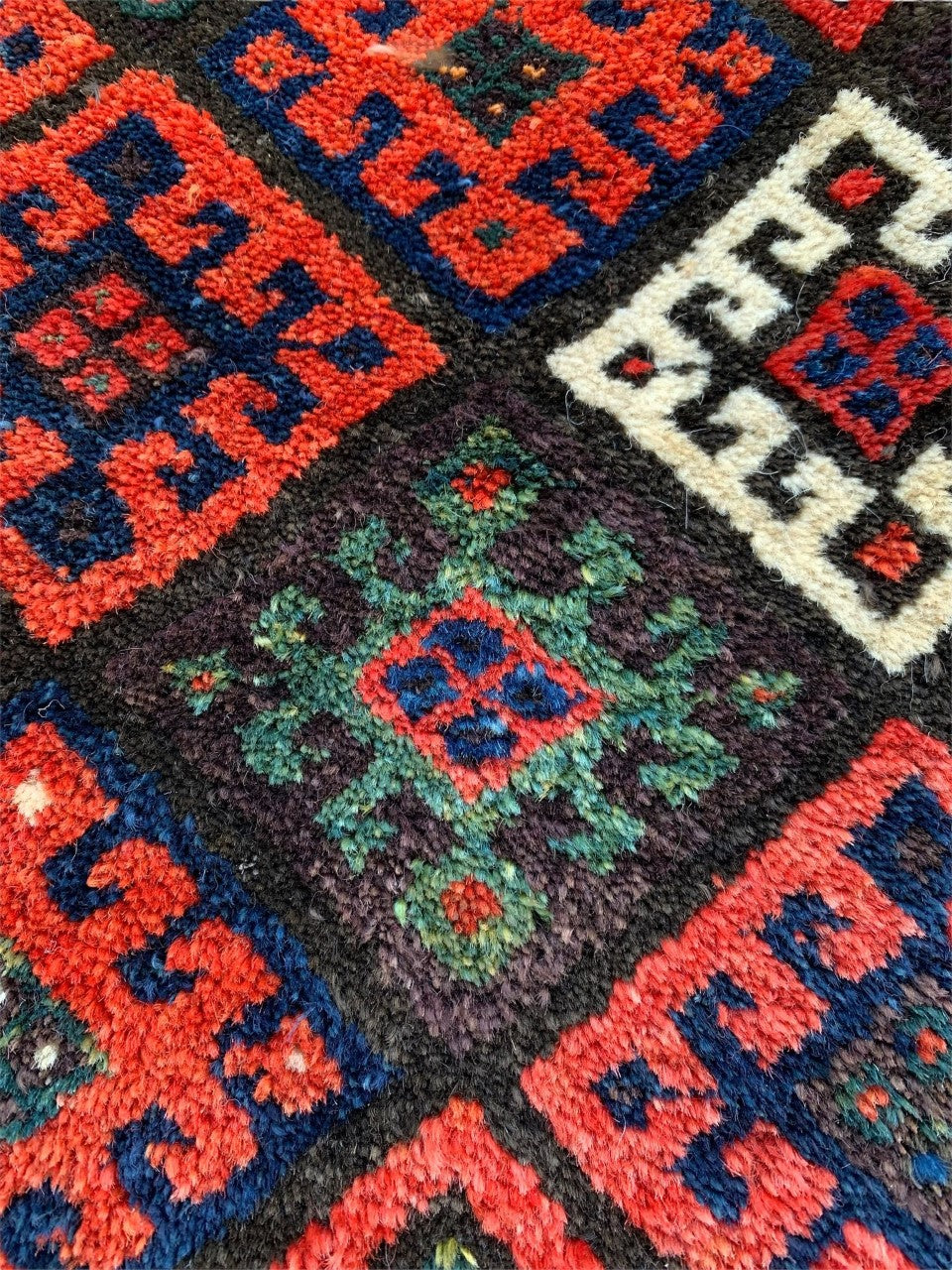 Beautiful Old Antique Handmade Kurdish Jaff bagface - Hakiemie Rug Gallery