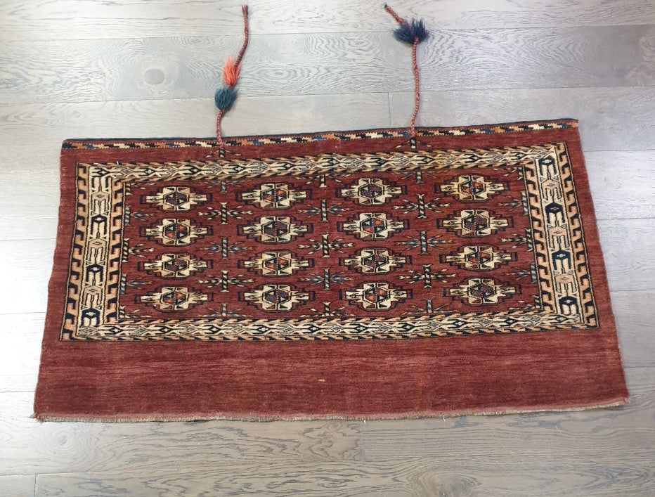 Wonderful old antique Turkmen Yomut Chuval - Hakiemie Rug Gallery
