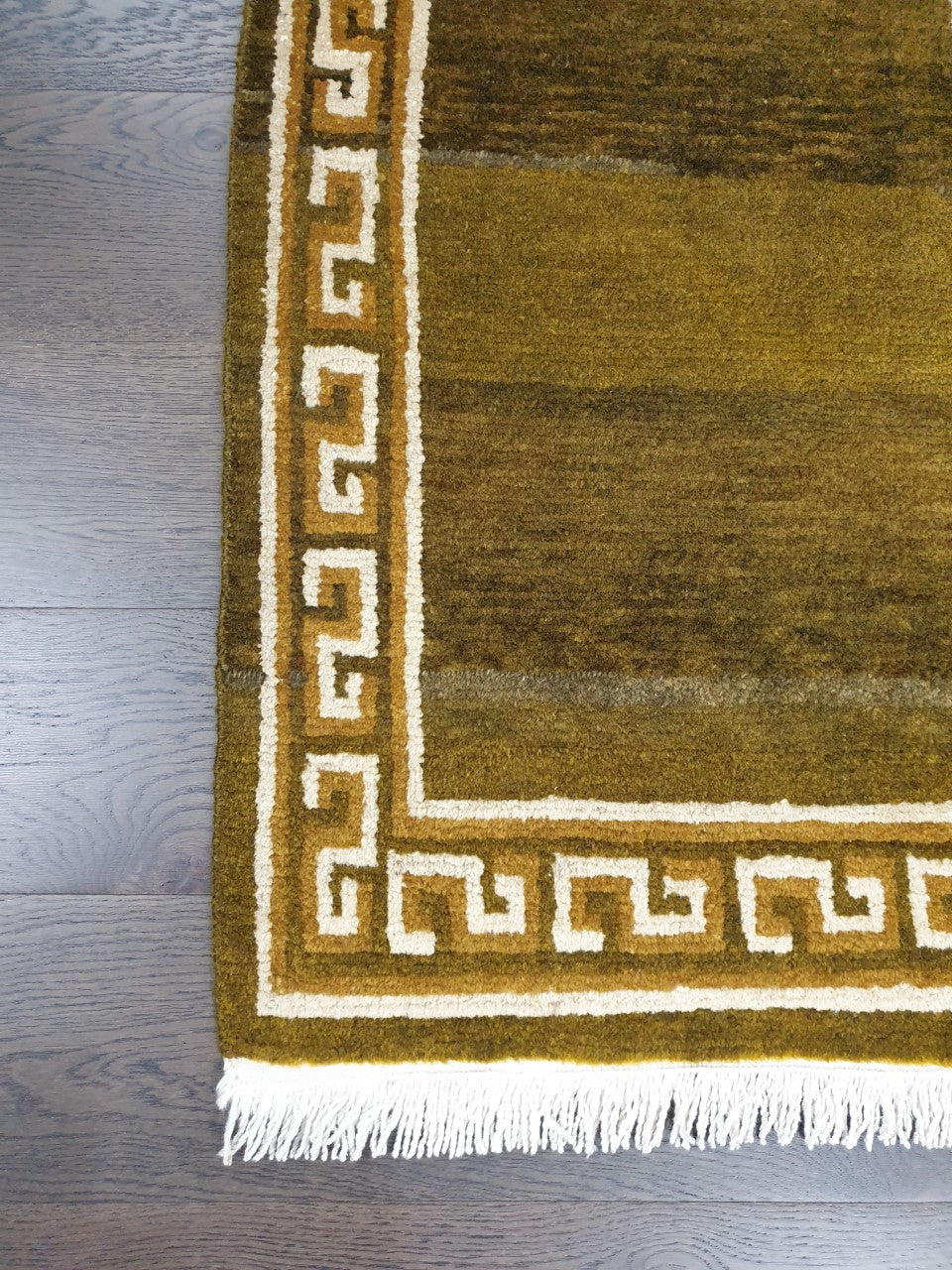 Amazing vintage Handmade Tibetan rug - Hakiemie Rug Gallery