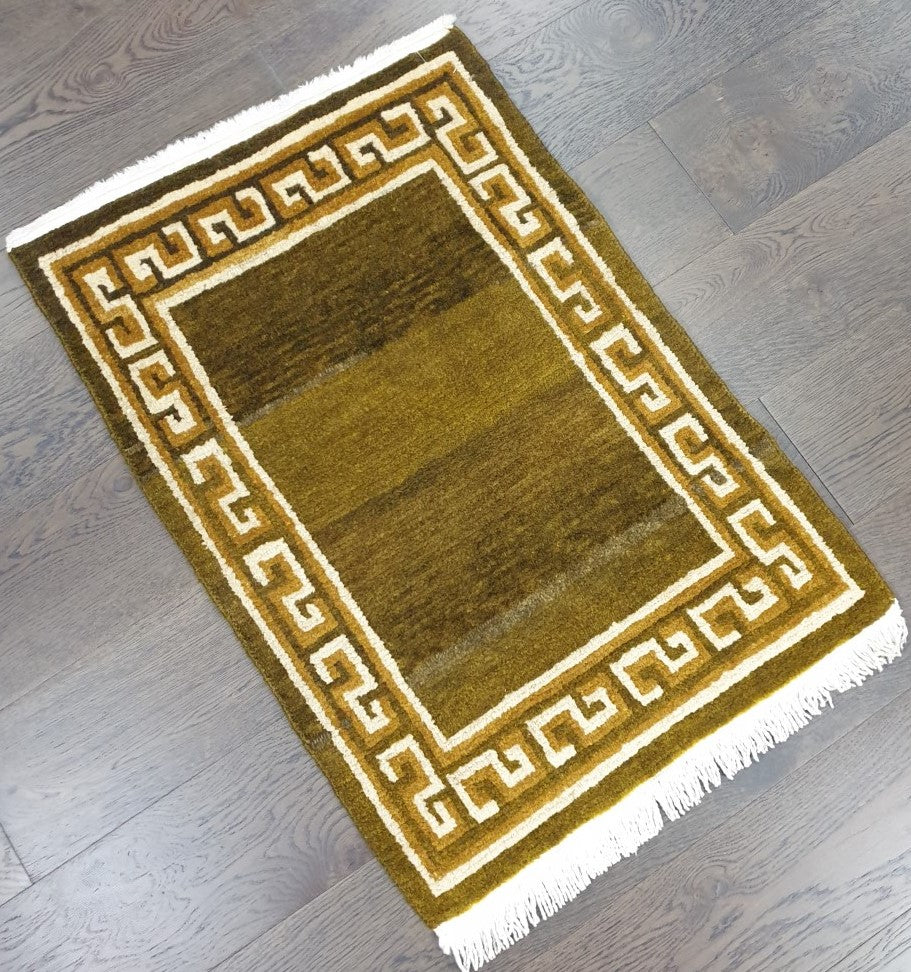 Amazing vintage Handmade Tibetan rug - Hakiemie Rug Gallery