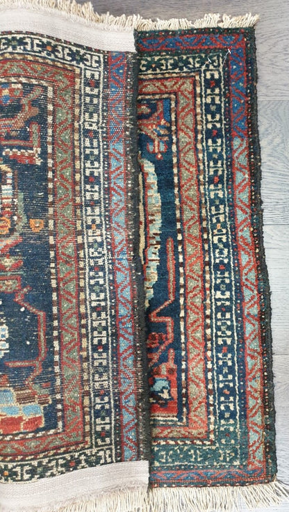 Beautiful antique Handmade Malayer small Rug - Hakiemie Rug Gallery