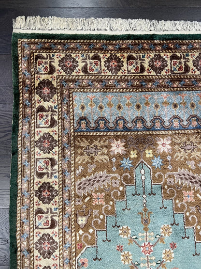 Wonderful vintage Handmade Turkish design silk rug - Hakiemie Rug Gallery