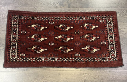 Amazing old antique Turkmen Yomut Chuval - Hakiemie Rug Gallery