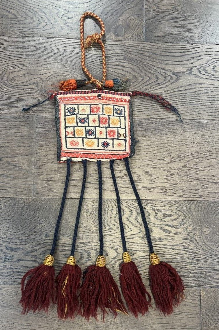 Stunning Old Antique Handmade Verneh Shasavan bag - Hakiemie Rug Gallery