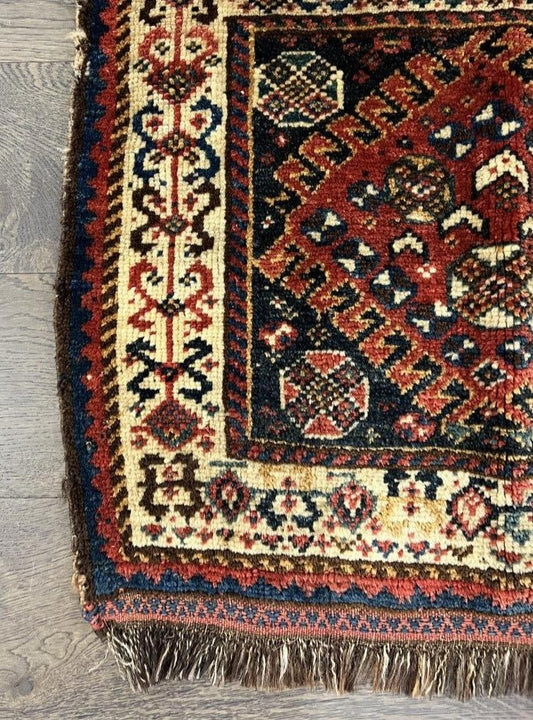 Wonderful Old Antique Qashqai bagface - Hakiemie Rug Gallery