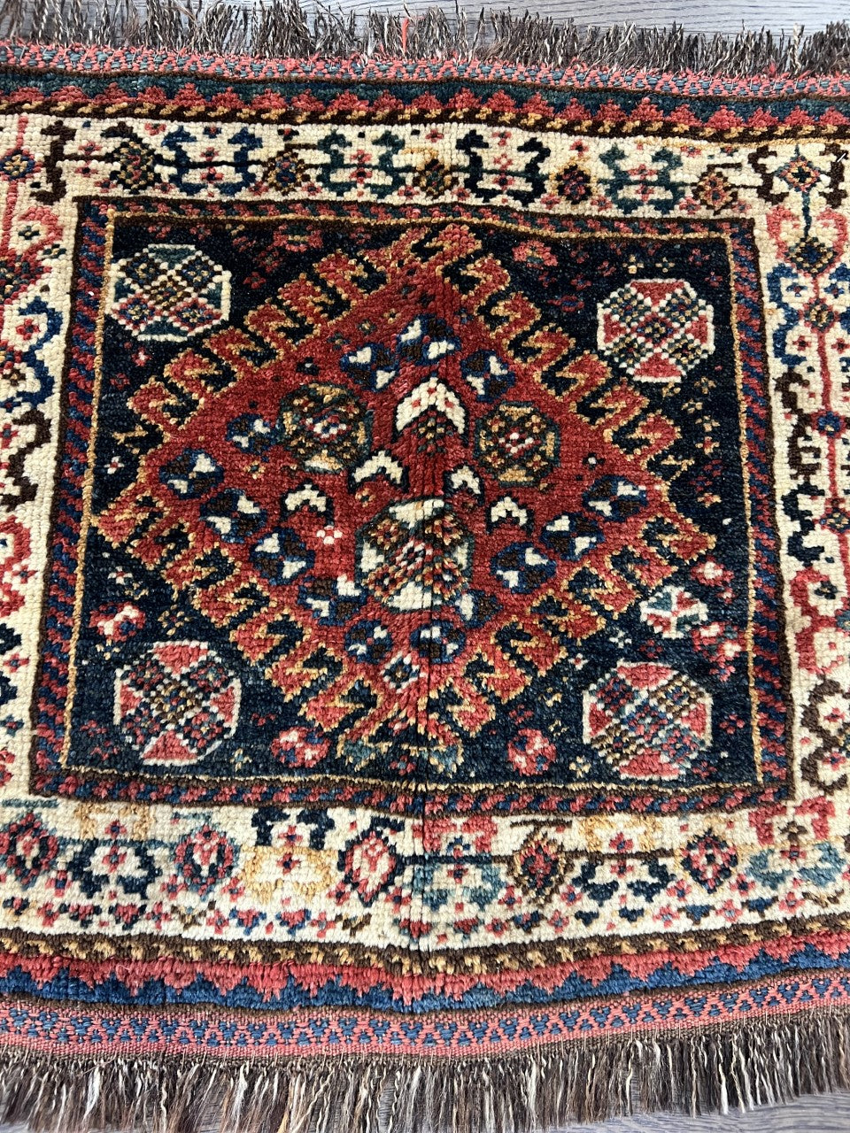 Wonderful Old Antique Qashqai bagface - Hakiemie Rug Gallery
