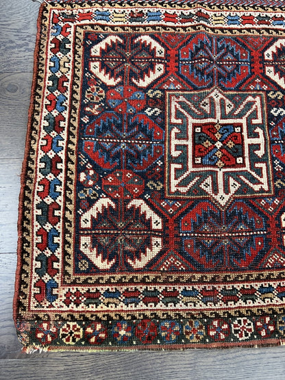 Beautiful antique Khamsar bagface - Hakiemie Rug Gallery