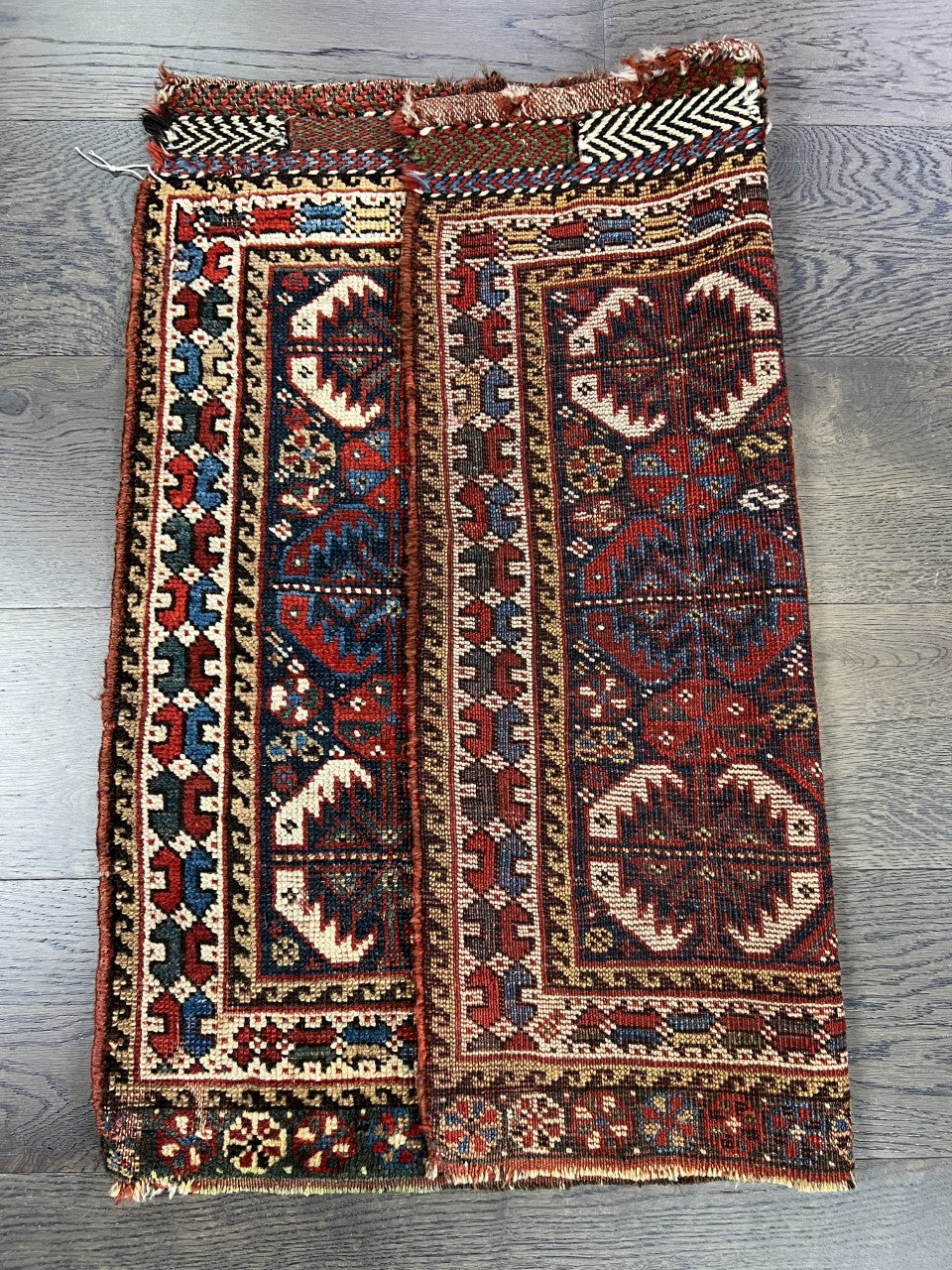 Beautiful antique Khamsar bagface - Hakiemie Rug Gallery