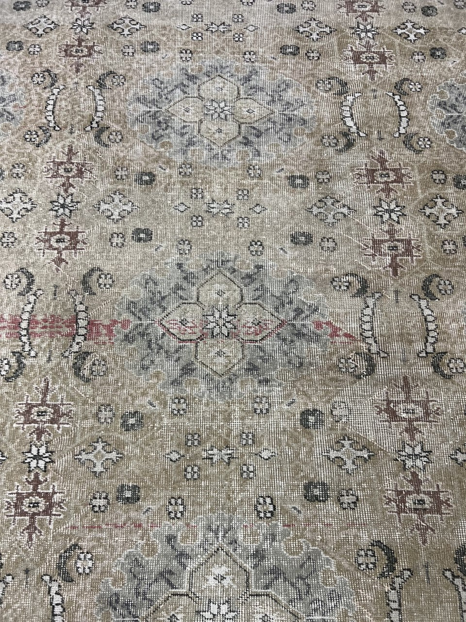 Wonderful vintage Handmade Turkish Rug - Hakiemie Rug Gallery