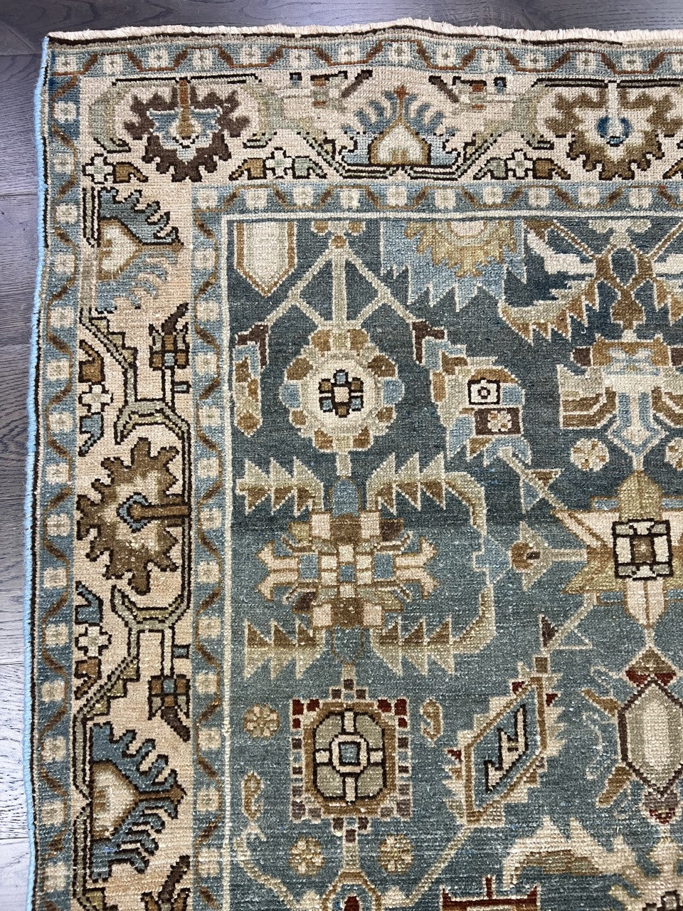 Wonderful vintage Handmade Malayer Rug - Hakiemie Rug Gallery