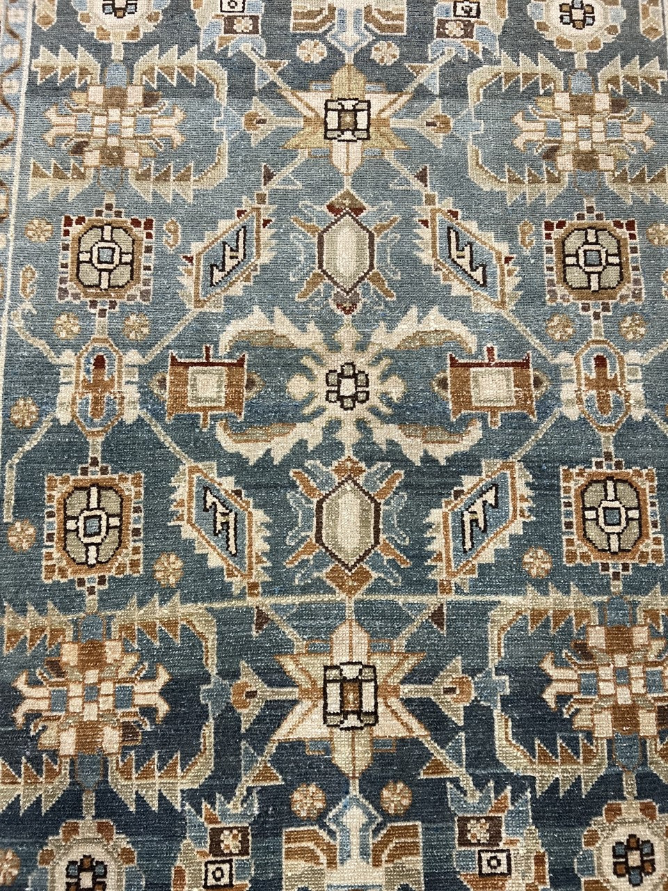 Wonderful vintage Handmade Malayer Rug - Hakiemie Rug Gallery