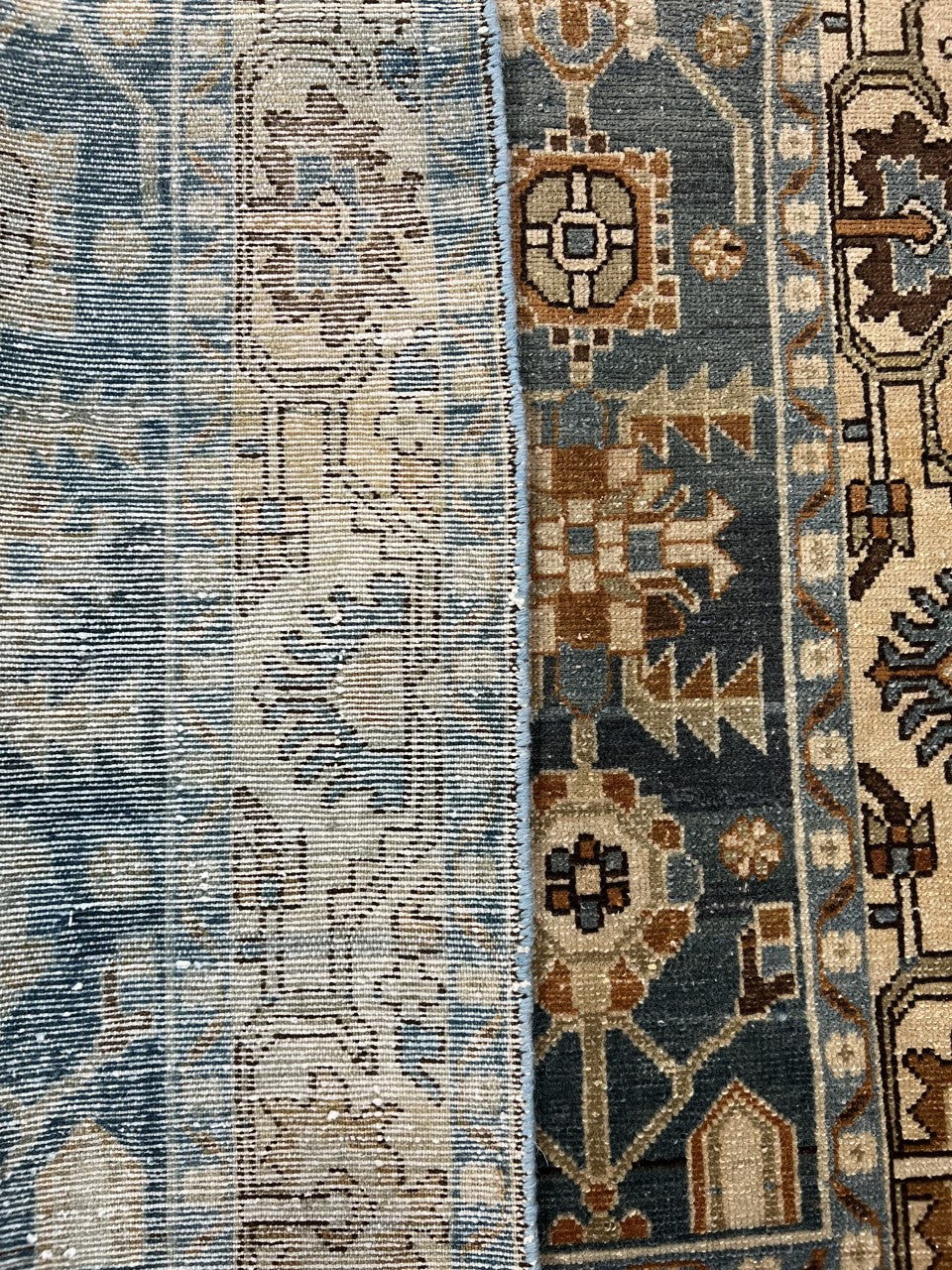 Wonderful vintage Handmade Malayer Rug - Hakiemie Rug Gallery