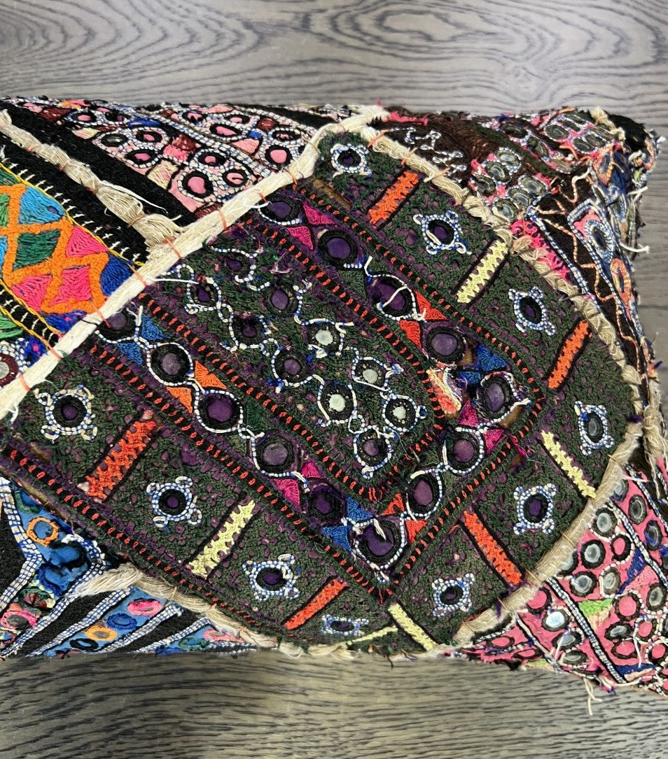 Stunning vintage Indian cushion - Hakiemie Rug Gallery