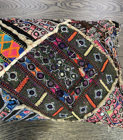 Stunning vintage Indian cushion - Hakiemie Rug Gallery