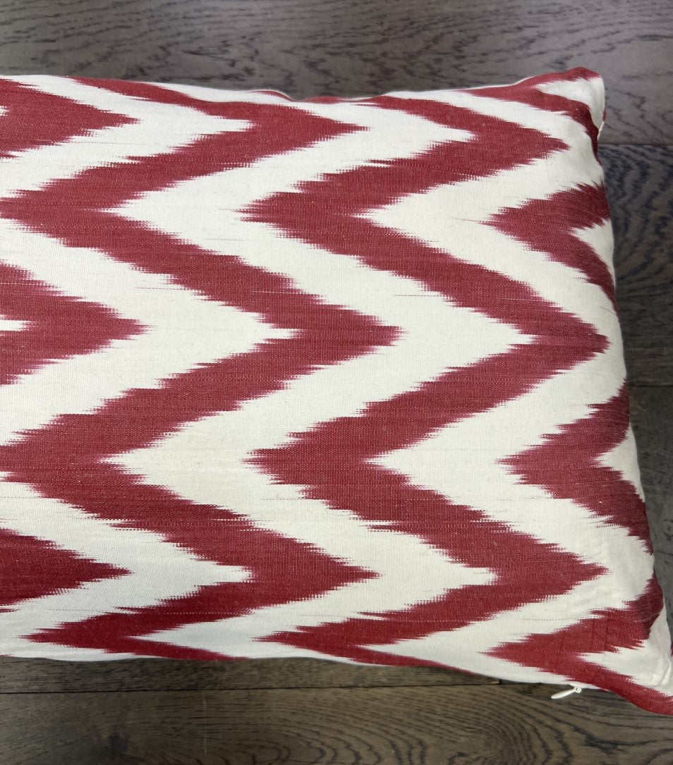 Wonderful new Handmade Uzbek Ikat Silk cushion - Hakiemie Rug Gallery