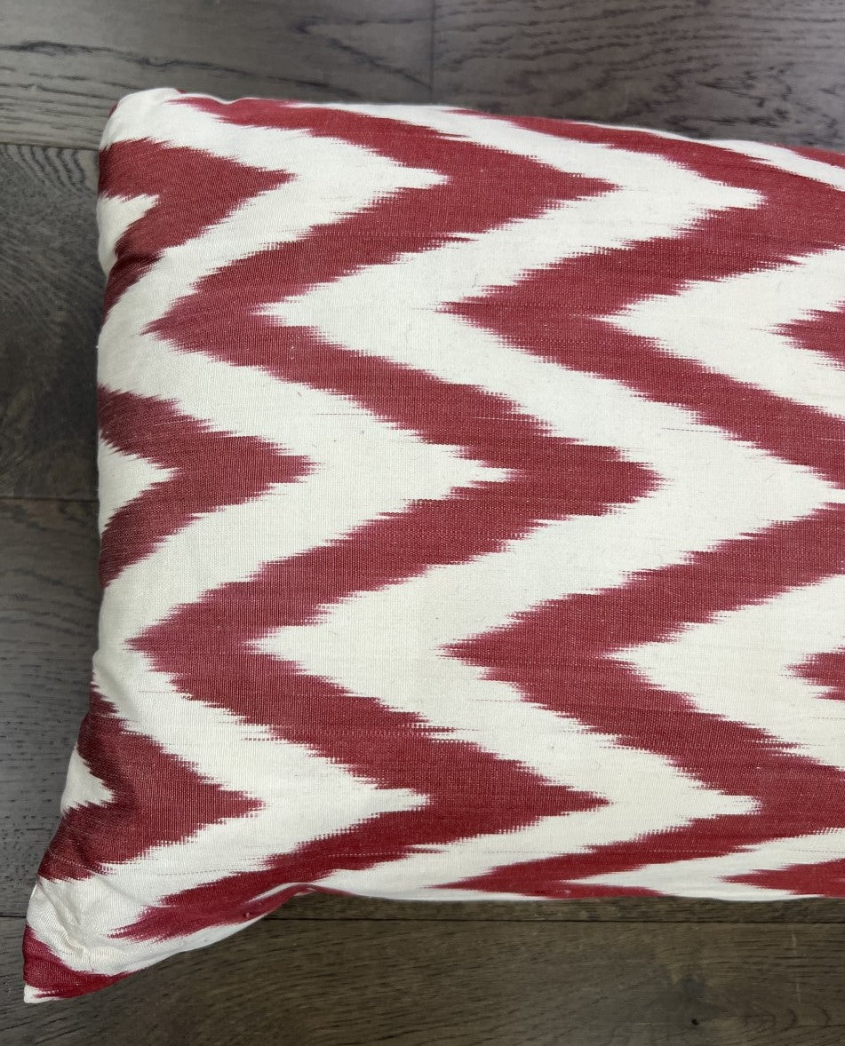Wonderful new Handmade Uzbek Ikat Silk cushion - Hakiemie Rug Gallery