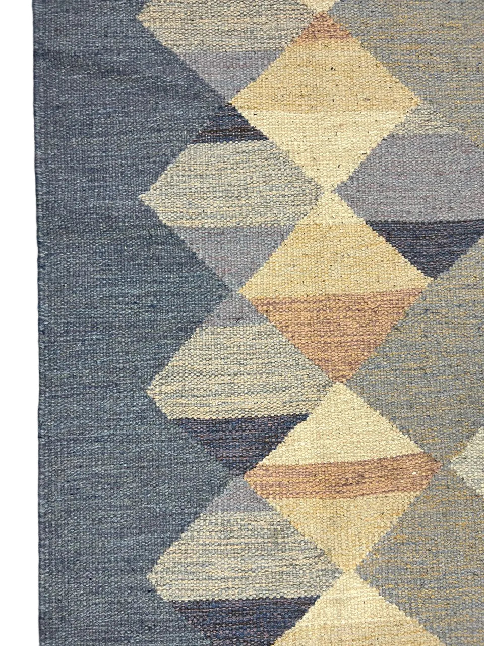 Wonderful Swedish Kilim decorative rug - Hakiemie Rug Gallery