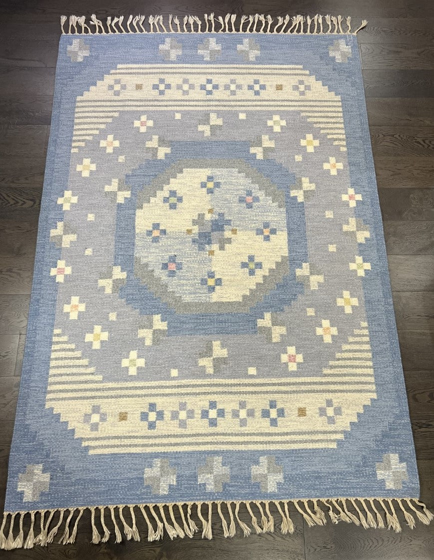 Beautiful Swedish Kilim decorative rug - Hakiemie Rug Gallery