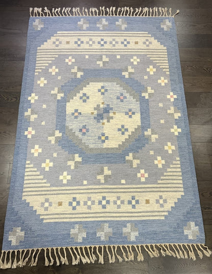 Beautiful Swedish Kilim decorative rug - Hakiemie Rug Gallery