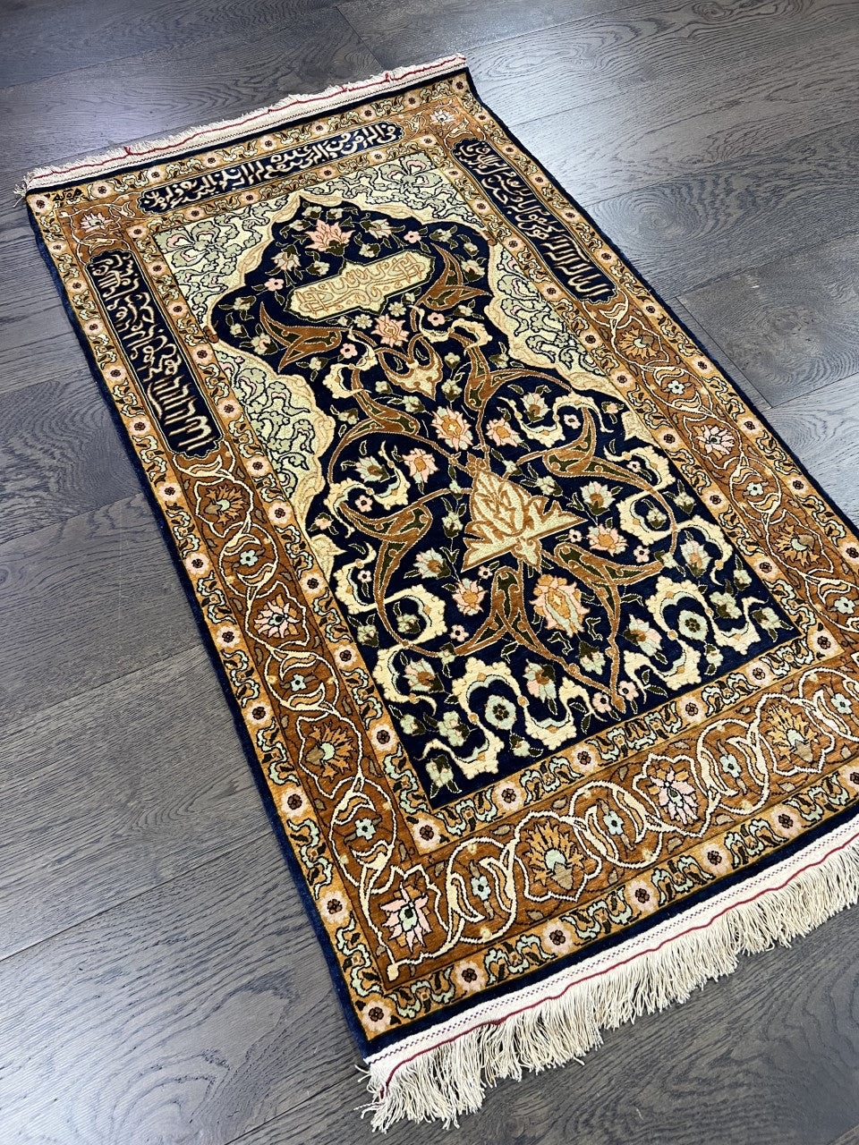 Stunning vintage Handmade Turkish Hereke silk rug - Hakiemie Rug Gallery
