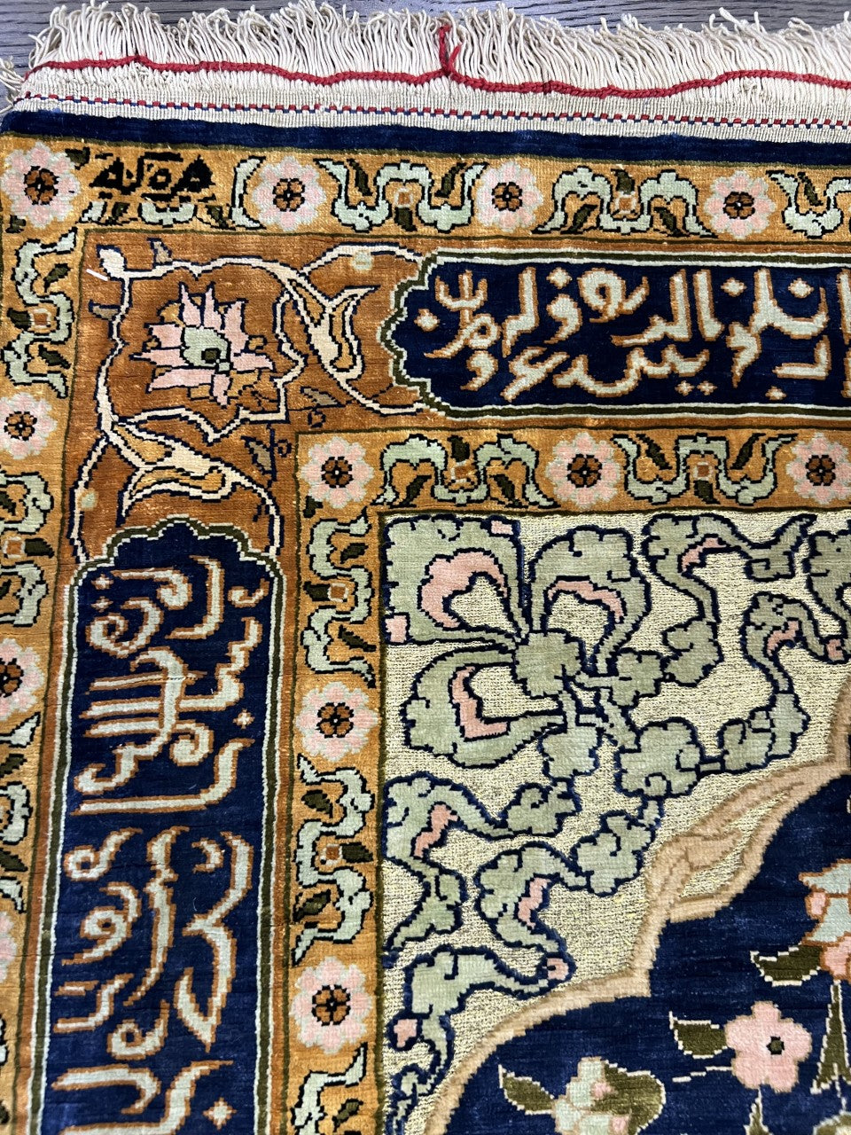 Stunning vintage Handmade Turkish Hereke silk rug - Hakiemie Rug Gallery