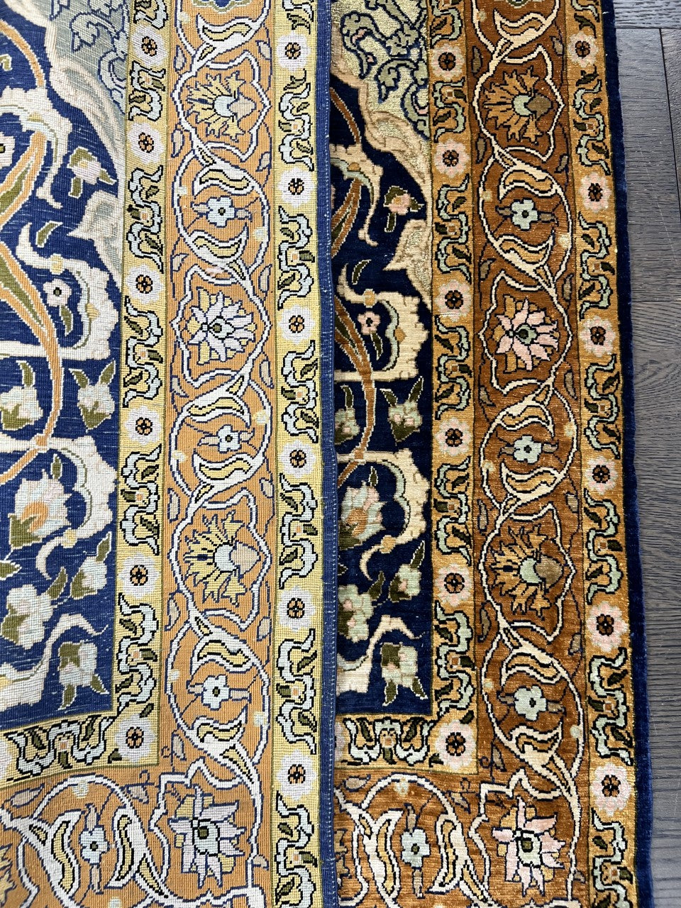 Stunning vintage Handmade Turkish Hereke silk rug - Hakiemie Rug Gallery