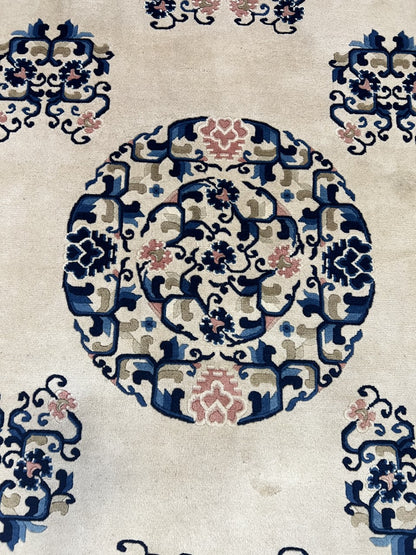 Wonderful vintage Chinese Pecking rug - Hakiemie Rug Gallery
