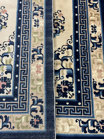 Wonderful vintage Chinese Pecking rug - Hakiemie Rug Gallery