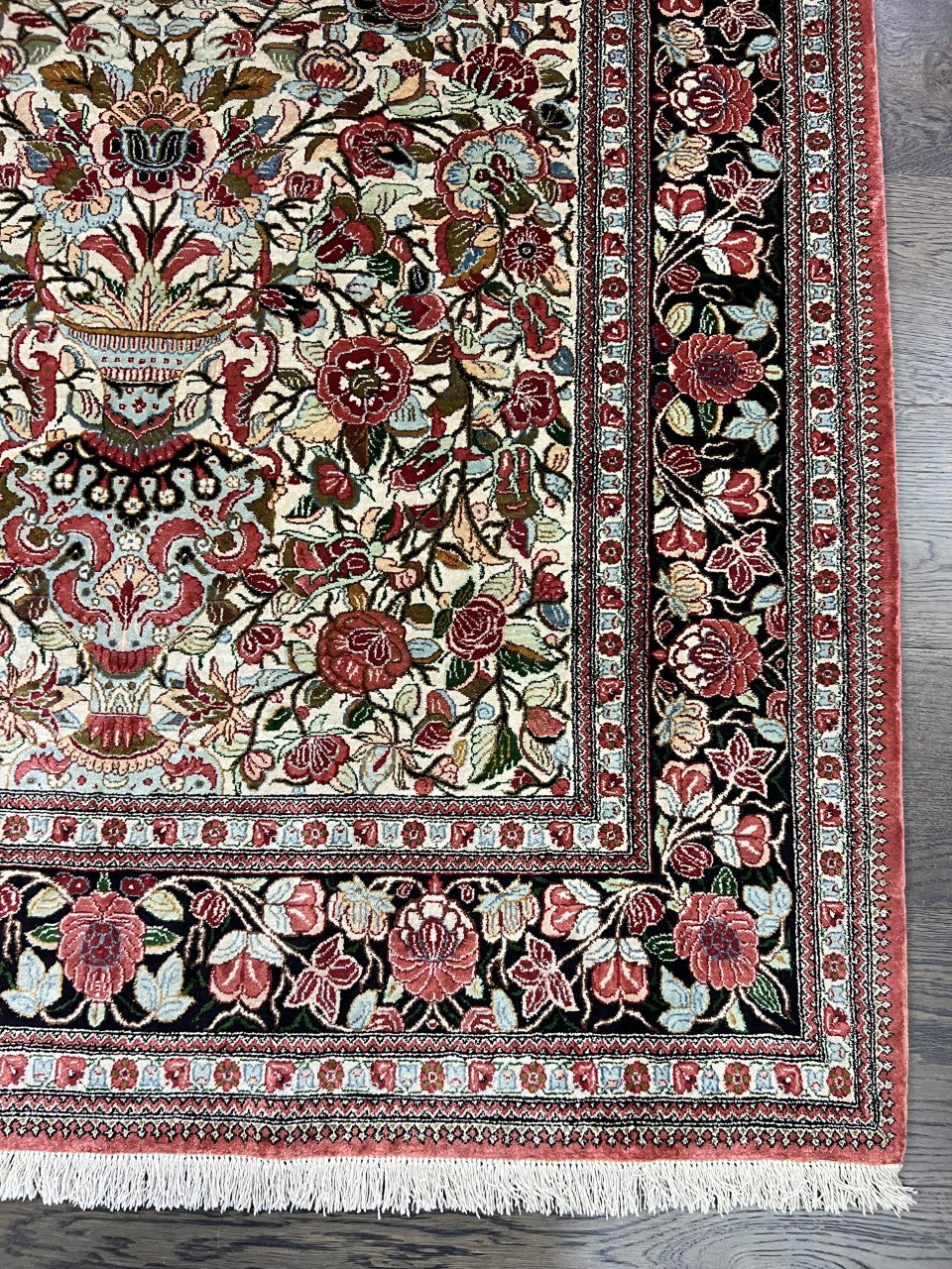 Amazing vintage decorative Qom silk rug - Hakiemie Rug Gallery