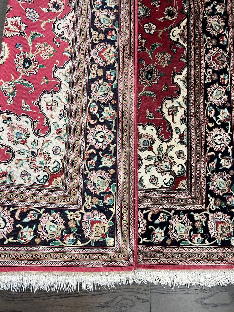 Stunning vintage decorative Isfahan silk rug. - Hakiemie Rug Gallery