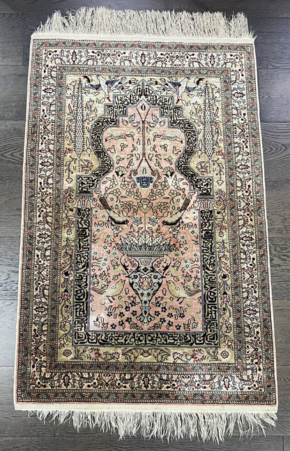 Amazing vintage decorative Turkish silk rug - Hakiemie Rug Gallery